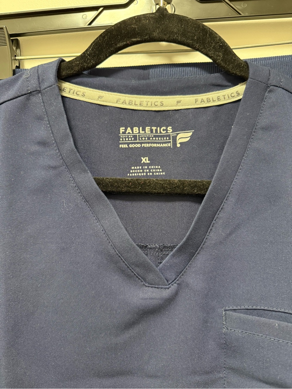 Fabletics Scrub Set - Picture 2 of 7